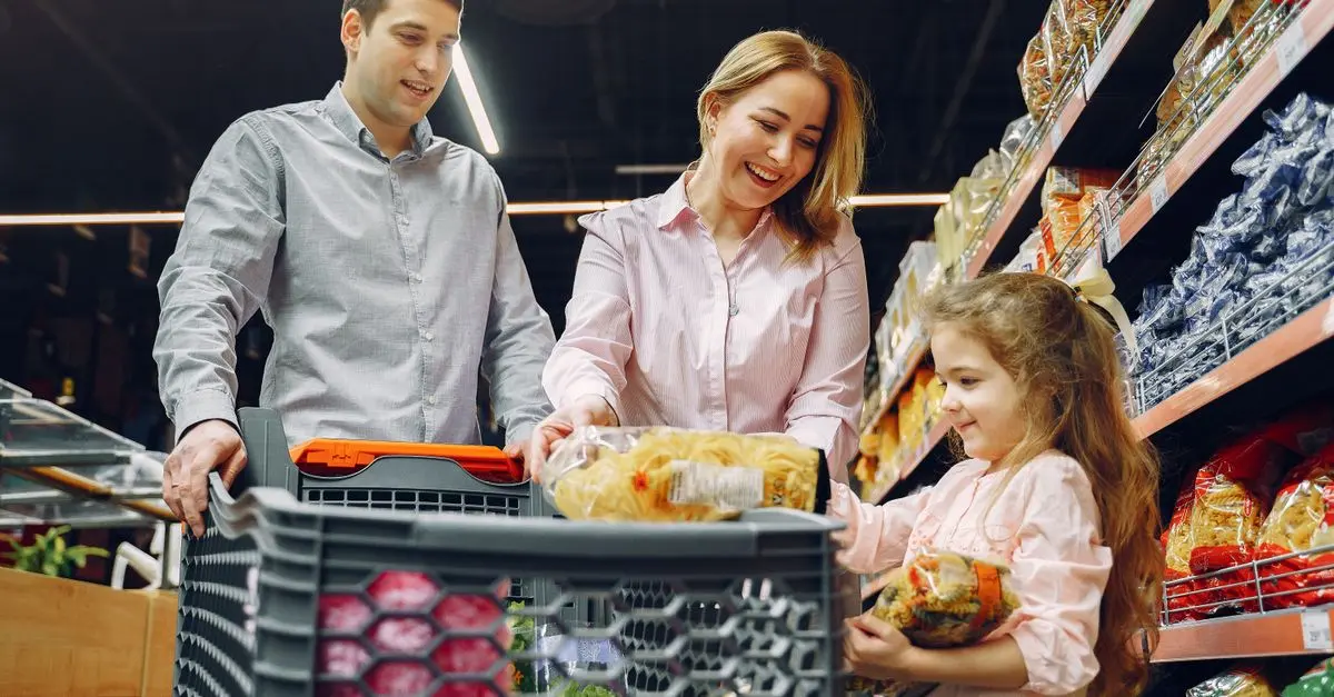 10 Must-Follow Influencers for Couponing Tips